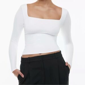 Aritzia Contour Square Neck Longsleeve Crop Top